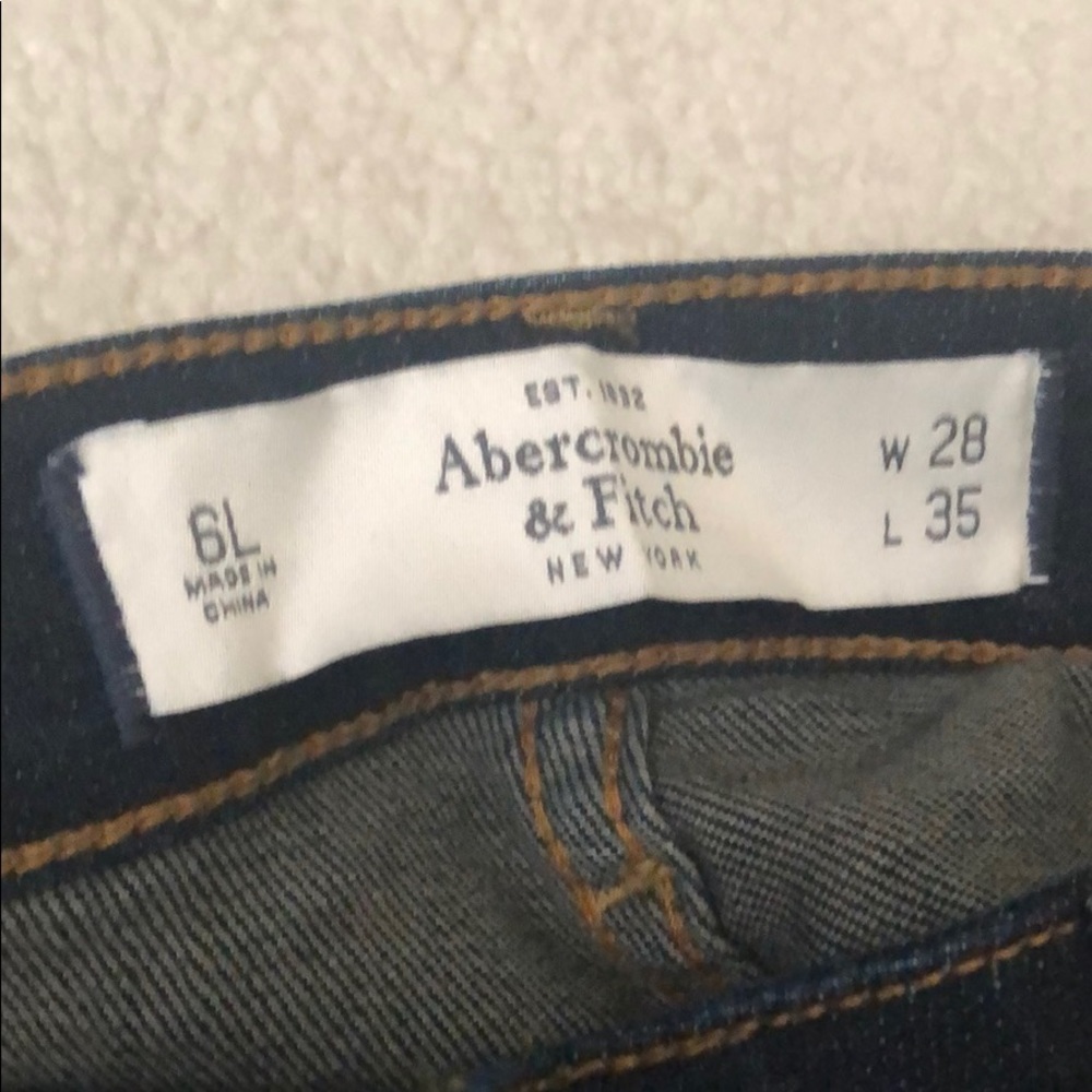 Jeans - Picture 2 of 2